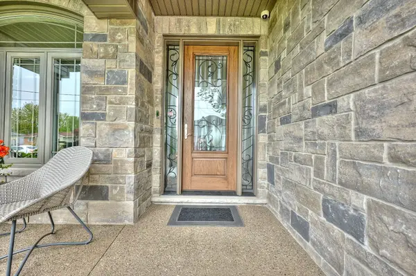 17 Biggar RD, Thorold, ON L0S 1K0