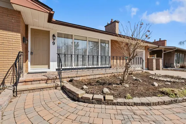 9 Aberfeldy ST, Bells Corners And South To Fallowfield, ON K2H 6H6