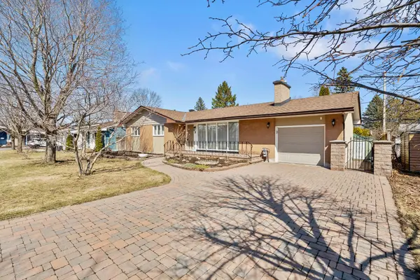 9 Aberfeldy ST, Bells Corners And South To Fallowfield, ON K2H 6H6