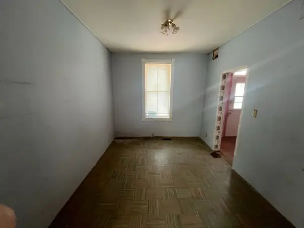 138 Antrim ST, Peterborough, ON K9H 3G3