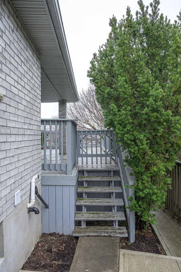 94 Kristina CRES, London South, ON N6E 3V4