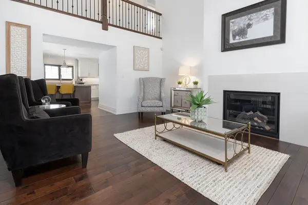 400 Hamilton DR, Hamilton, ON L9G 2B1