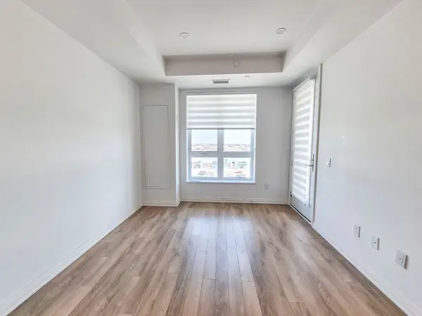 101 Golden Eagle RD #511, Waterloo, ON N2V 1C3