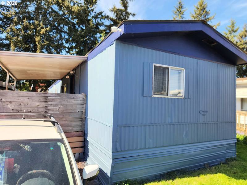 13531 CLAIRMONT WAY #100, Oregon City, OR 97045