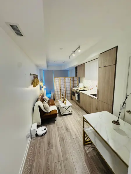 2020 Bathurst ST #535, Toronto C03, ON M5P 0A6