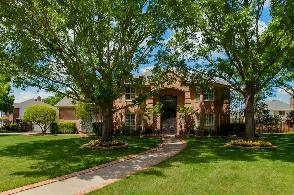 303 Chestnut Cove Circle, Southlake, TX 76092