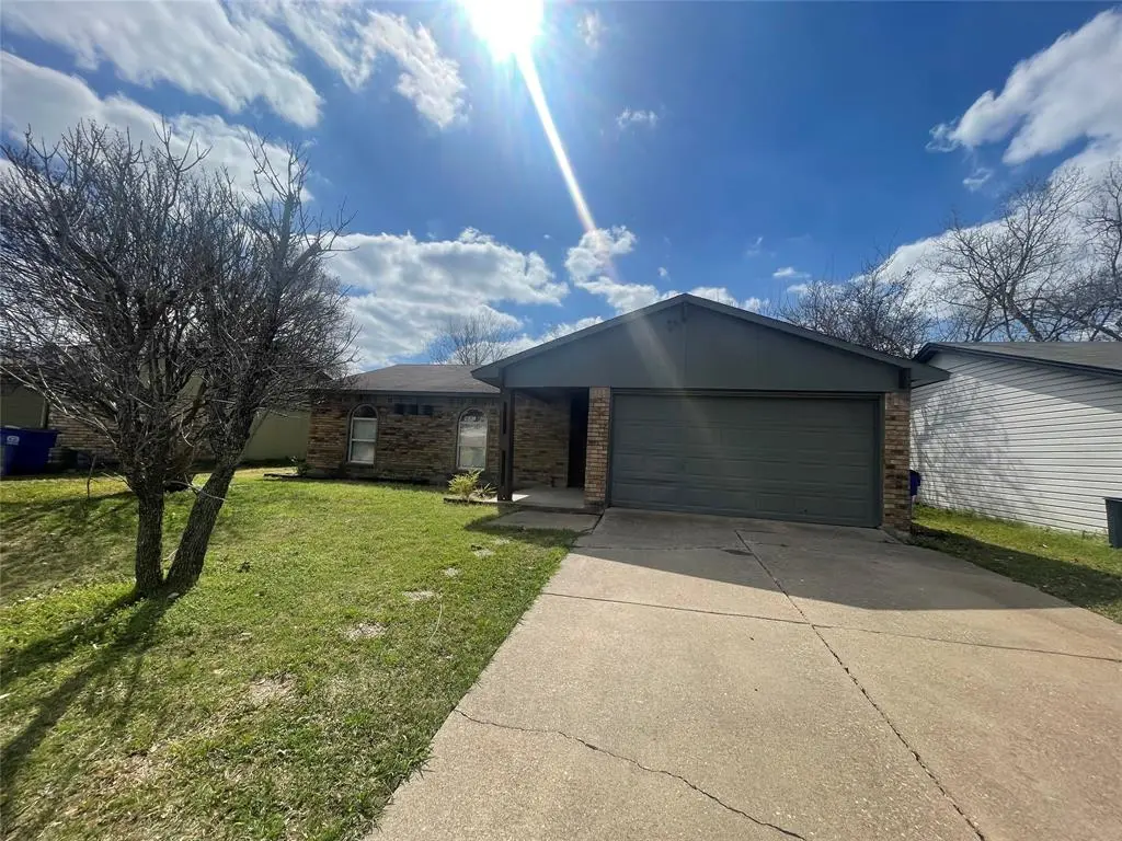 407 Woodcrest Way, Forney, TX 75126