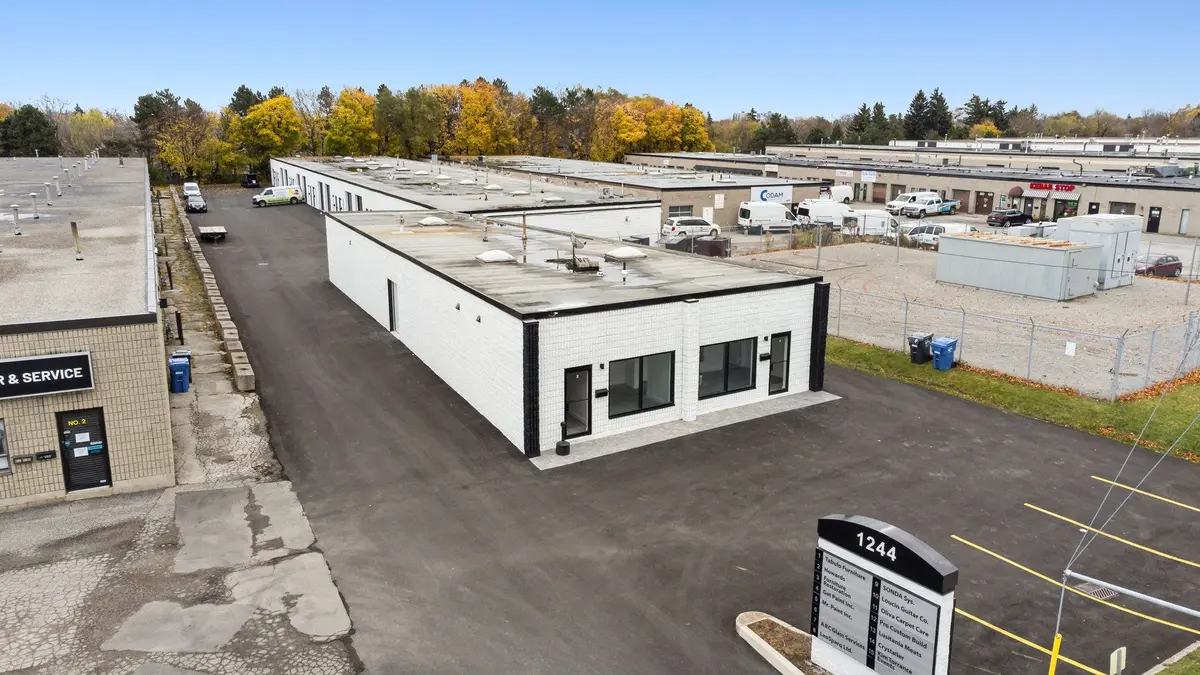 1244 Speers RD, Oakville, ON L6L 2X4