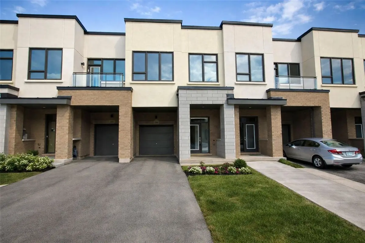 3189 Mintwood CIR, Oakville, ON L6H 7C3