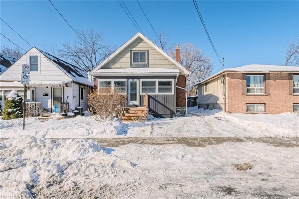42 East 31st ST, Hamilton, ON L8V 3N7