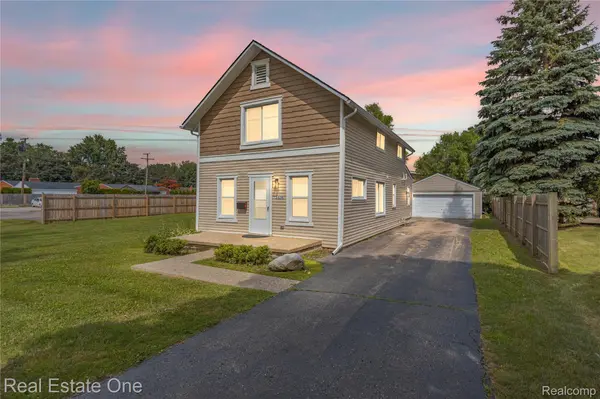 3420 Fairmont RD, Royal Oak, MI 48073