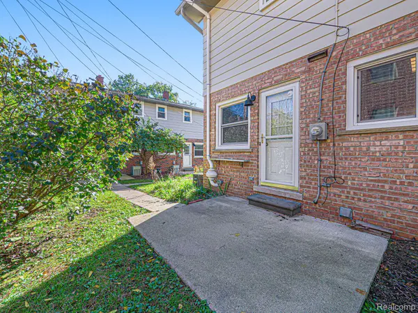 421 S 7TH ST #2, Ann Arbor, MI 48103