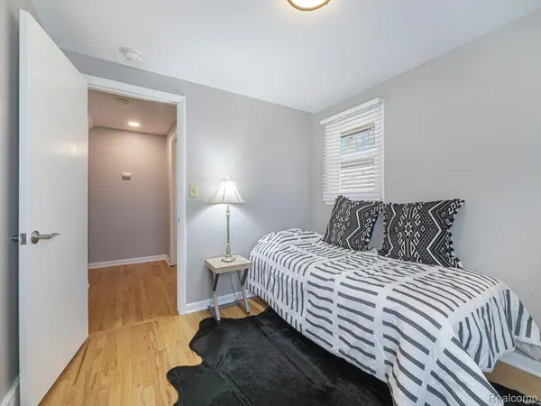 421 S 7TH ST #2, Ann Arbor, MI 48103