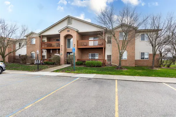 9747 Wildflower CT, Van Buren Charter Township, MI 48111