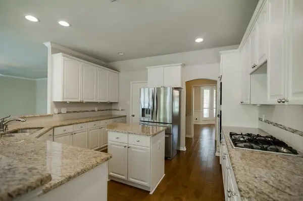 303 Chestnut Cove Circle, Southlake, TX 76092