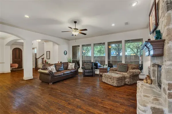 12698 Colborne Drive, Frisco, TX 75033