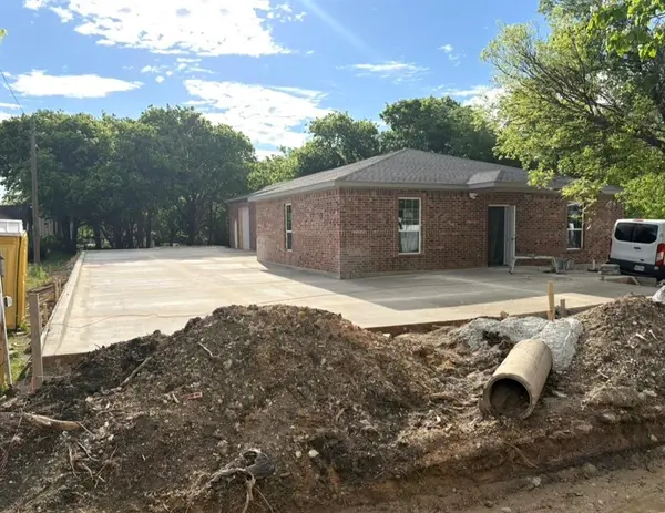 3350 Balomede Street, Lancaster, TX 75134