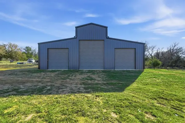 1355 Friendship Road, Weatherford, TX 76085
