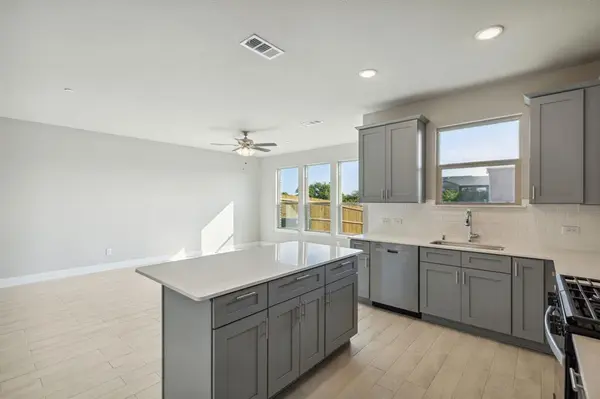 625 Hutchinson Lane, Lewisville, TX 75077