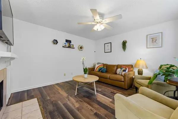 3939 Buena Vista Street #B, Dallas, TX 75204