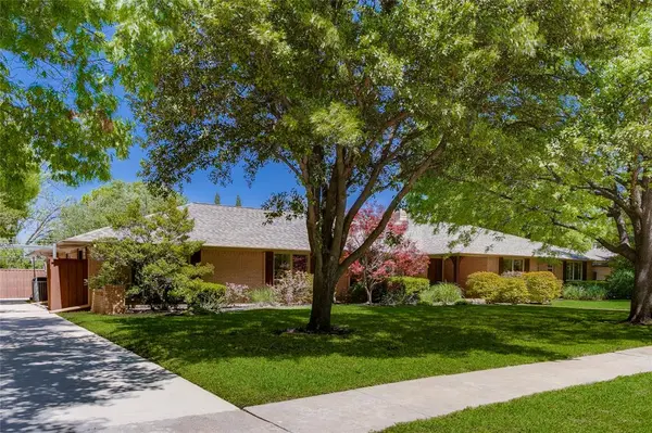 7015 Midbury Drive, Dallas, TX 75230