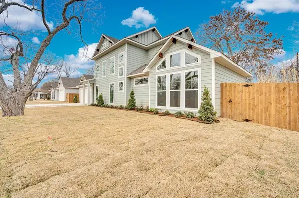 201 Rosa Street, Waxahachie, TX 75165