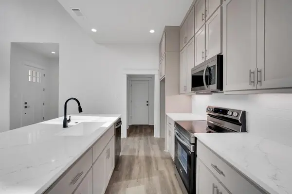 201 Rosa Street, Waxahachie, TX 75165