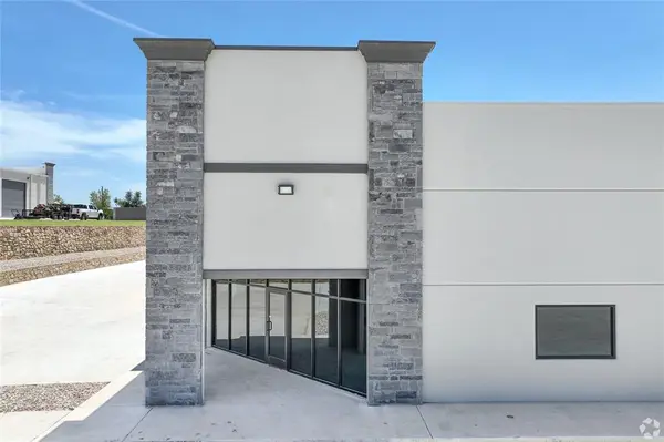 120 Business Park Drive, Hudson Oaks, TX 76087