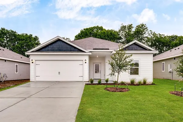 208 Southgate Drive, Terrell, TX 75160