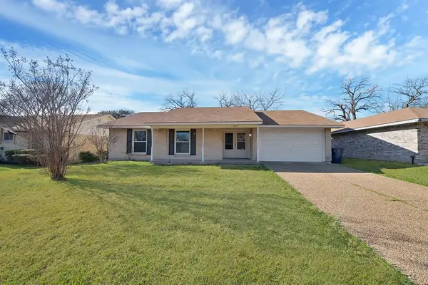 909 Ravencroft Drive, Garland, TX 75043