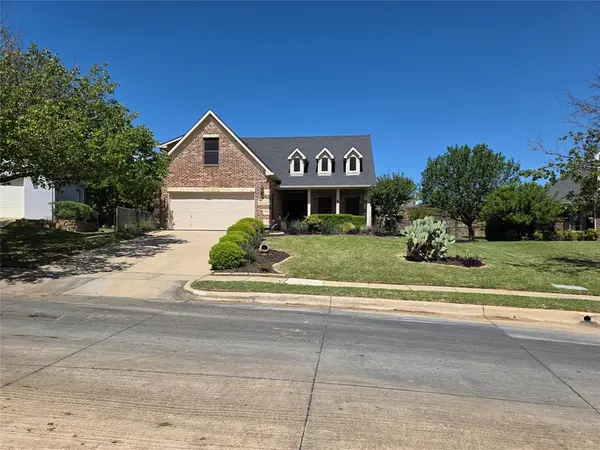 2716 Park Place, Burleson, TX 76028