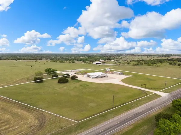 9685 Lone Star Parkway, Valley Mills, TX 76689