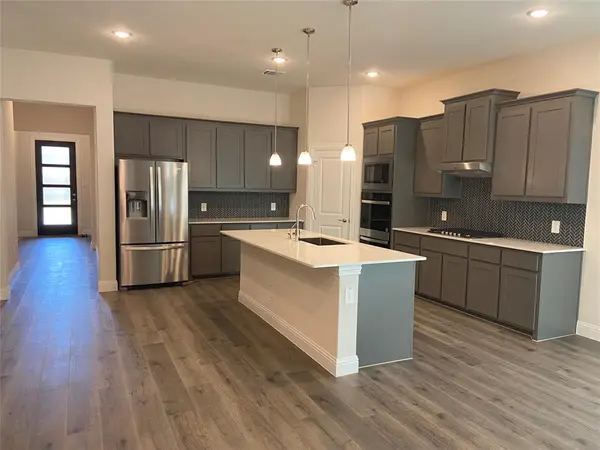 118 Sunshine Drive, Euless, TX 76039