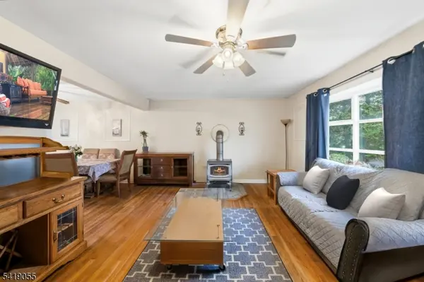 22 Cottage St, Belleville Twp., NJ 07109