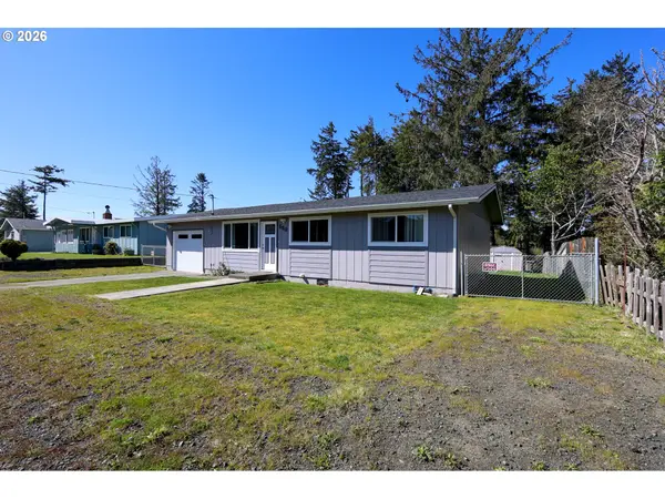 560 FILLMORE ST, Coos Bay, OR 97420