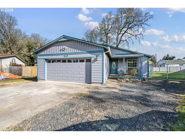 1141 32ND CT, Sweet Home, OR 97386