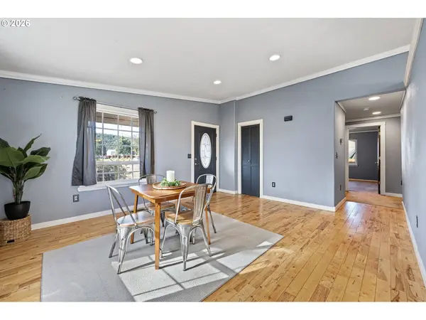 1141 32ND CT, Sweet Home, OR 97386