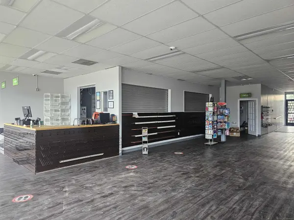 14976 10 mile RD, Eastpointe, MI 48021