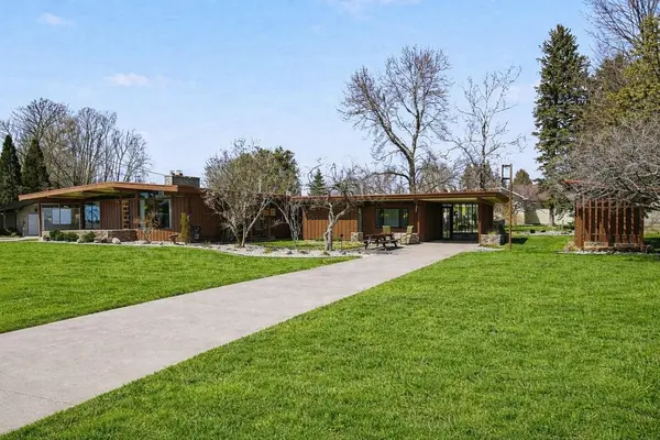 600 Browning AVE, City Of Manistee, MI 49660