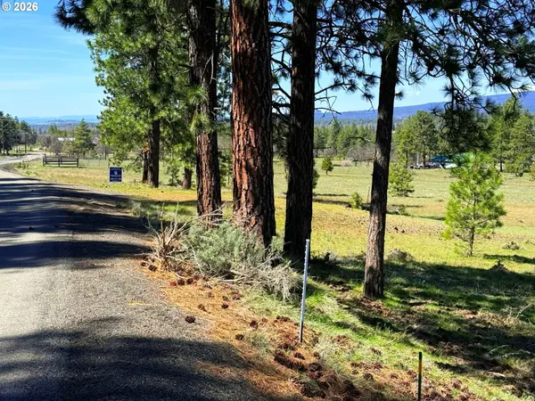 471 Woodland RD, Goldendale, WA 98620