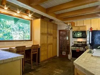 3198 WAWAE RD, Kalaheo, HI 96741