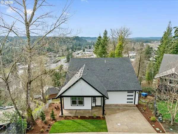 737 SE FOREST GLEN RD, Estacada, OR 97023
