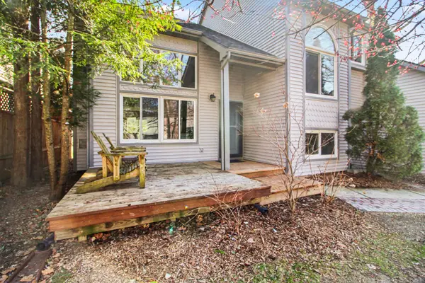 1860 Robert ST, Ann Arbor, MI 48104