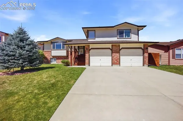 850 Stargate DR, Colorado Springs, CO 80911