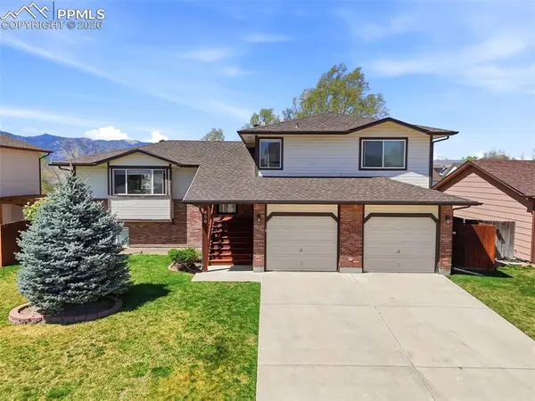 850 Stargate DR, Colorado Springs, CO 80911