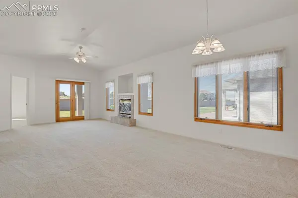 470 S Soaring Eagle DR, Pueblo, CO 81007