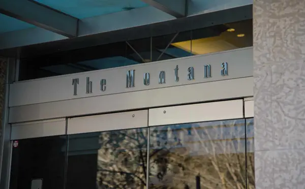 817 15 AVE SW #2600, Calgary, AB T2R 0H8