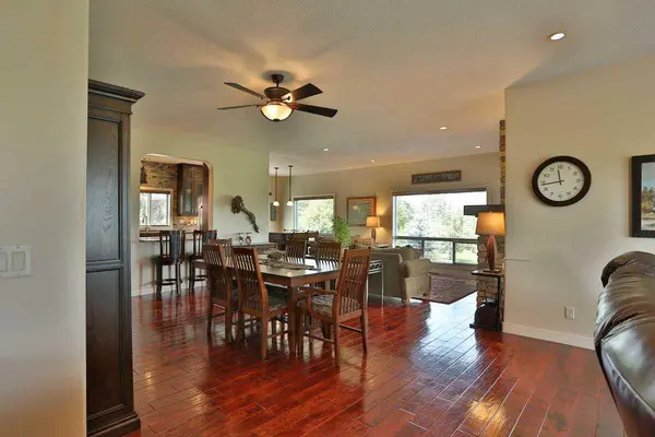 32015 292 AVE E, Rural Foothills County, AB T1S 4P7