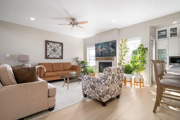 128 Stratton Close SE, Medicine Hat, AB T1B4S8