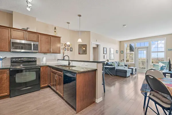 1 Crystal Green LN #410, Okotoks, AB T1S 0C5